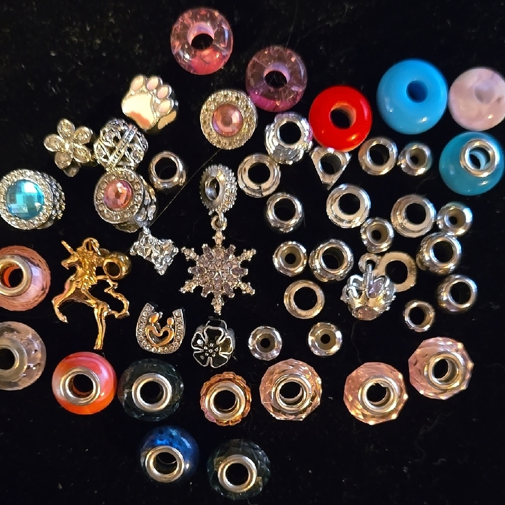 Assorted Charm Beads Collection - Picture 8 of 11